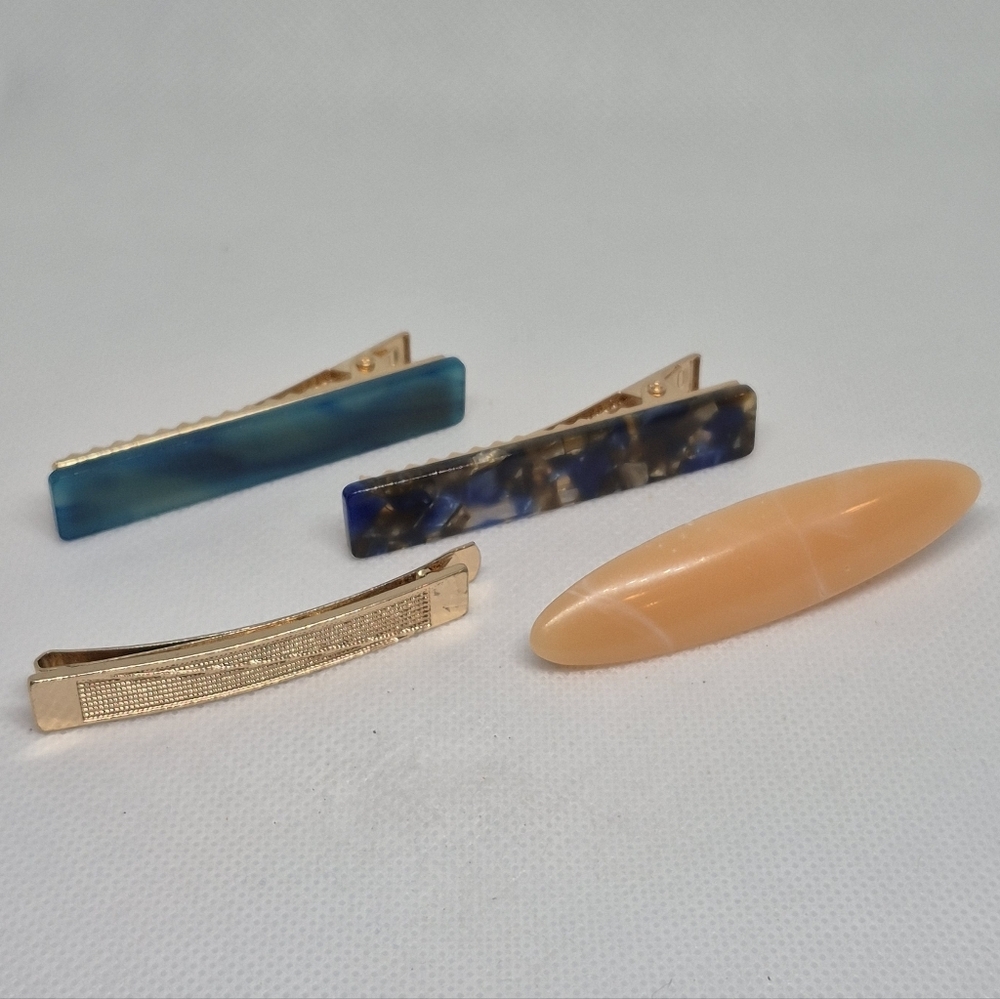 STYLISH Set of 4 Barrette Hair Clips